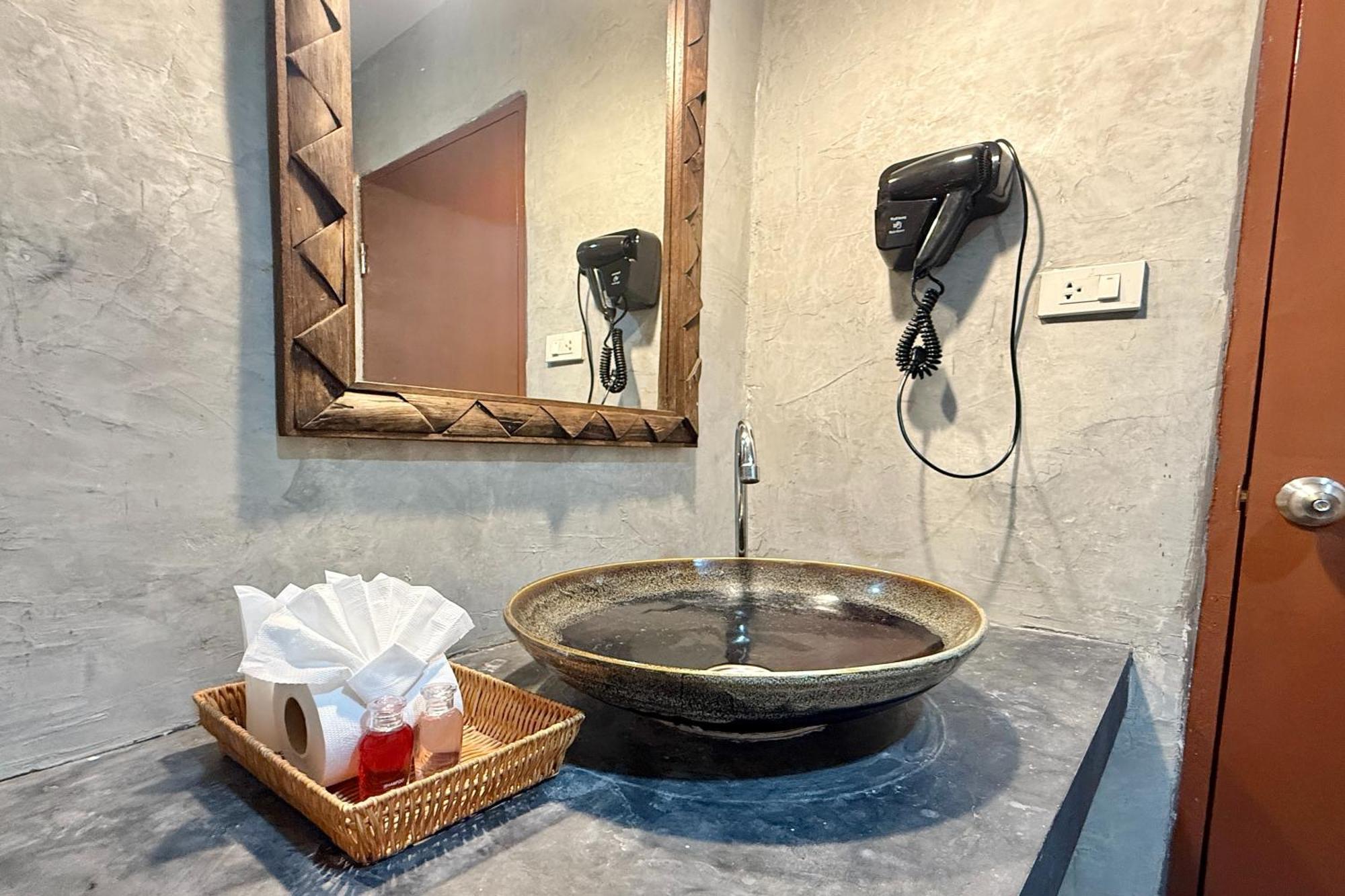 Sabaidee Chiangmai Hotel Sha Chiang Mai Ngoại thất bức ảnh